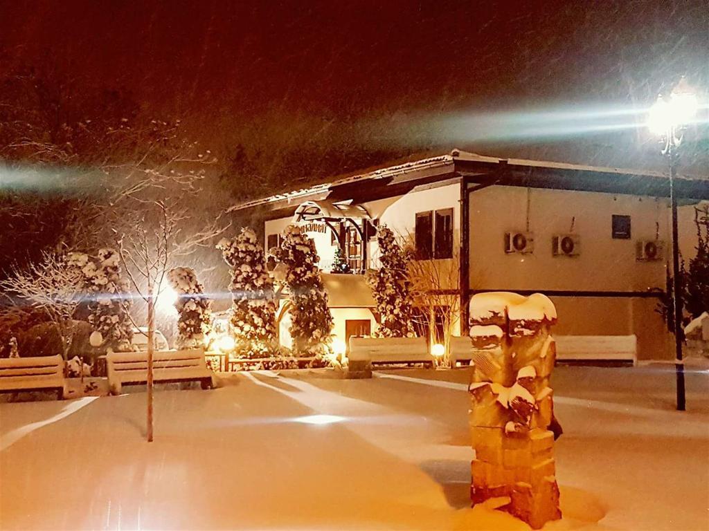 Hotel Minaliat Vek Sumen Kültér fotó